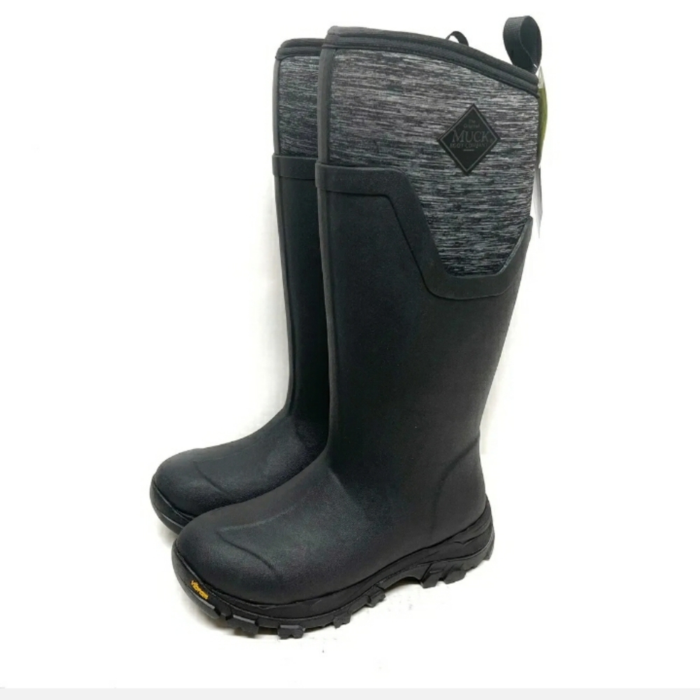 Like new artic tall womens boots size 8